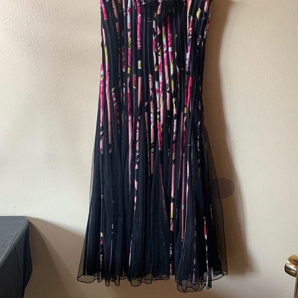 JS Collections Social Dress - Picture 8 of 8